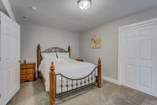 Ev (5 Bedrooms)