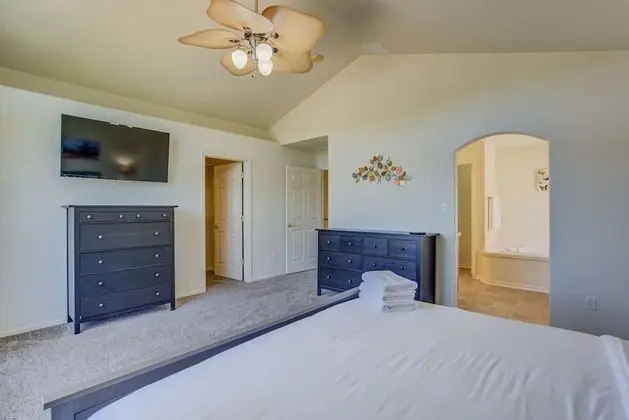 Ev (5 Bedrooms)