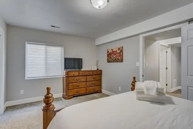Ev (5 Bedrooms)