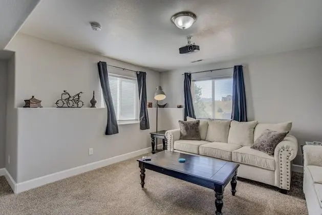 Ev (5 Bedrooms)