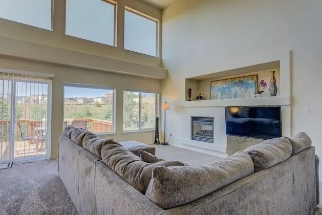 Ev (5 Bedrooms)