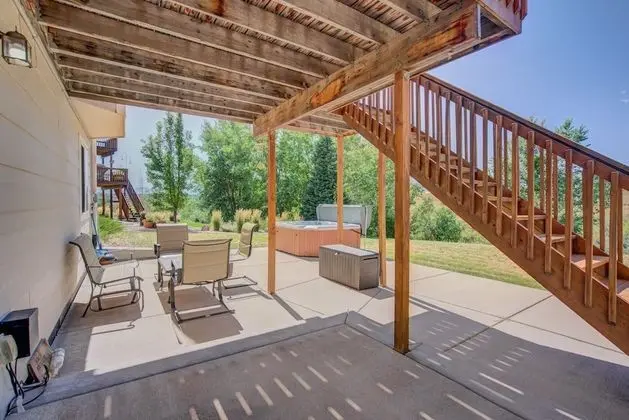 Ev (5 Bedrooms)