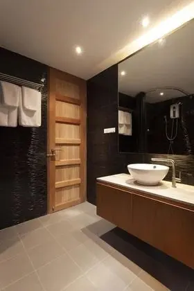 Flaherty Suite