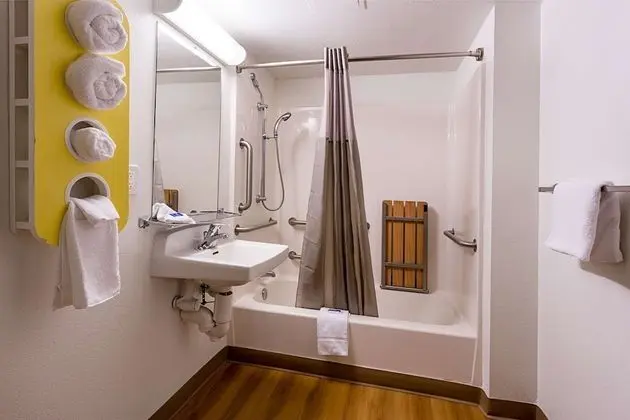 Deluxe Oda, 2 Çift Kişilik Yatak, Engellilere Uygun, Sigara İçilmez