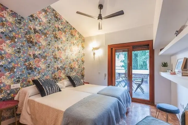 Apart Daire, 6 Yatak Odası