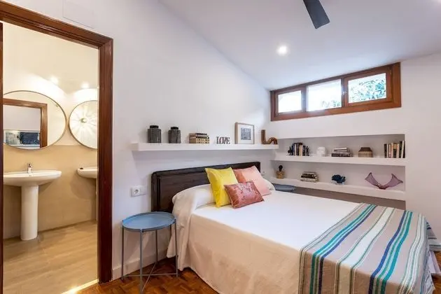 Apart Daire, 6 Yatak Odası