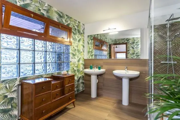 Apart Daire, 6 Yatak Odası