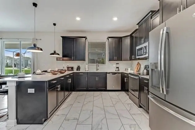 Villa (8940TITANIUM)