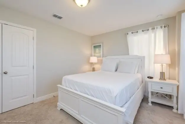 Villa (42010V Luxury 6 Bedroom 4.Bath  Home )