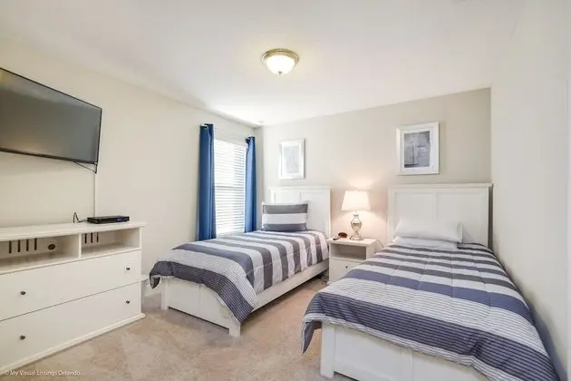 Villa (42010V Luxury 6 Bedroom 4.Bath  Home )
