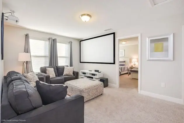 Villa (42010V Luxury 6 Bedroom 4.Bath  Home )