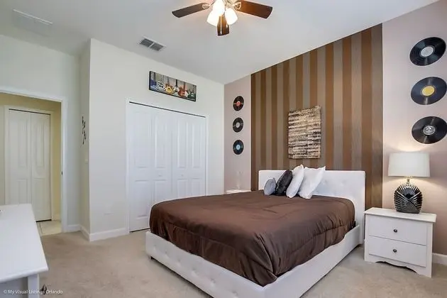 Villa (Brand New 6 Bedroom *Disney Area* Pri)