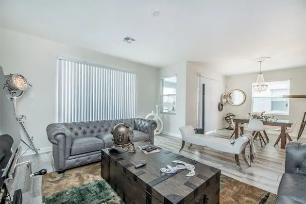 Villa (4795KKC00)