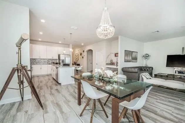 Villa (4795KKC00)