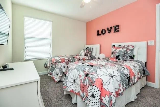 Ev (6 Bedroom 5 Bathroom Gated Resort Vil)