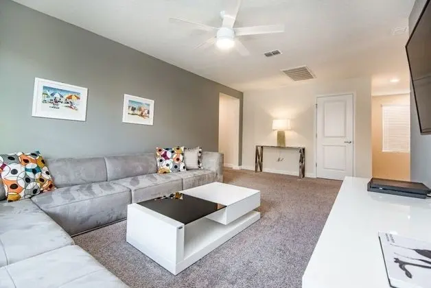 Ev (6 Bedroom 5 Bathroom Gated Resort Vil)