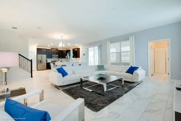 Villa (Amazing 6 Bedroom 6 Bathroom Fiji Mod)