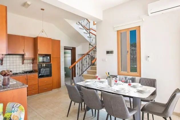 Villa, 6 Yatak Odası, Balkon
