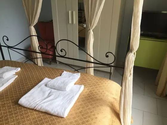 Tek Büyük Yataklı Oda
