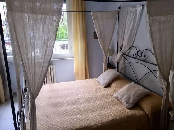 Tek Büyük Yataklı Oda