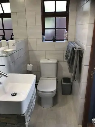 Basic Tek Büyük Yataklı Oda