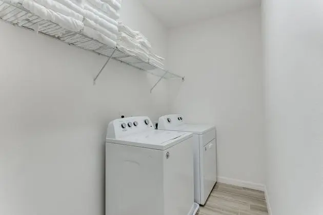 Ev (6028BOD 14 Bedroom 11 Bathrrom)