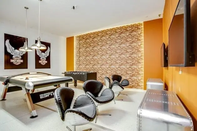 Villa (6052BROA)