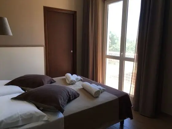 İki Ayrı Yataklı Oda, Bahçe Manzaralı