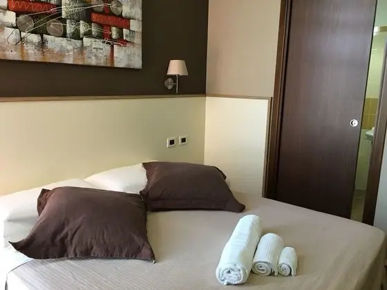 Tek Büyük Yataklı Oda, Bahçe Manzaralı