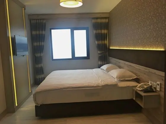 Suit One Bedroom