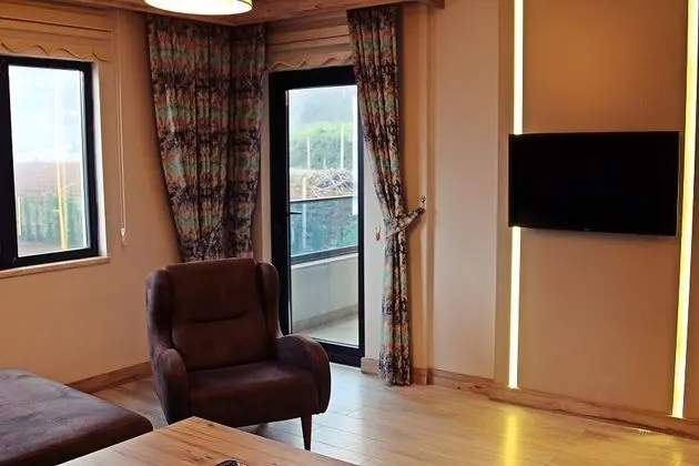 Daire-Tek Yatak Odalı, Kısmi Deniz Manzaralı
