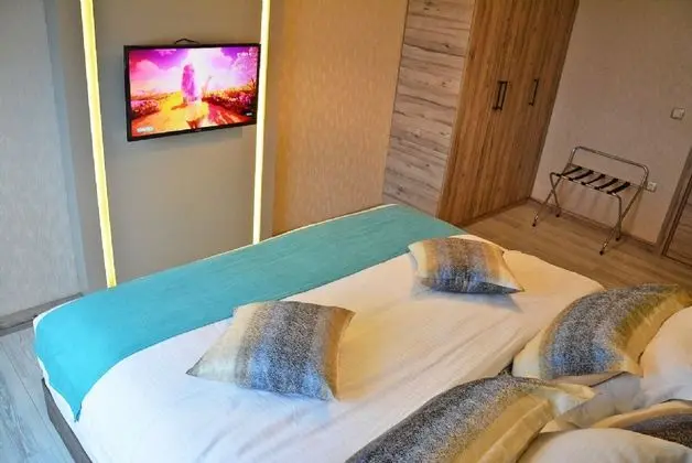 Daire-Tek Yatak Odalı, Kısmi Deniz Manzaralı