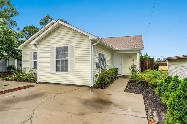 Ev (6100 Pinetree Ave)