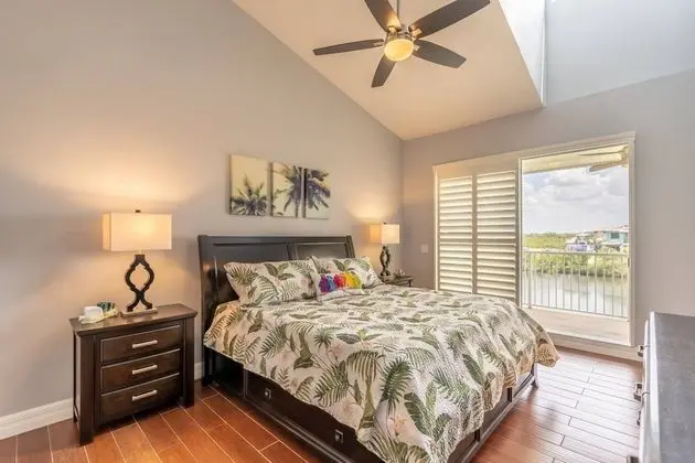 Apart Daire (617 Little Harbor)