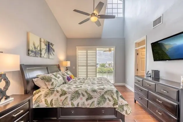Apart Daire (617 Little Harbor)
