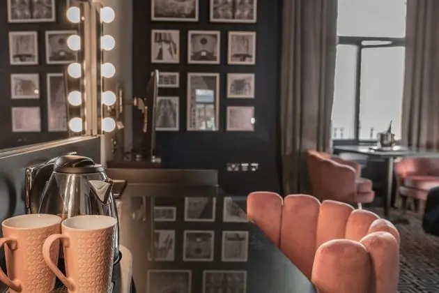 Deluxe Tek Büyük Yataklı Oda