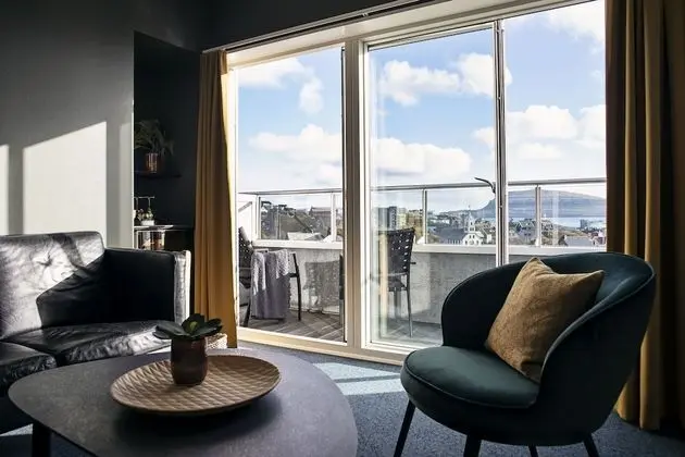 Süit, Balkon, Liman Manzaralı
