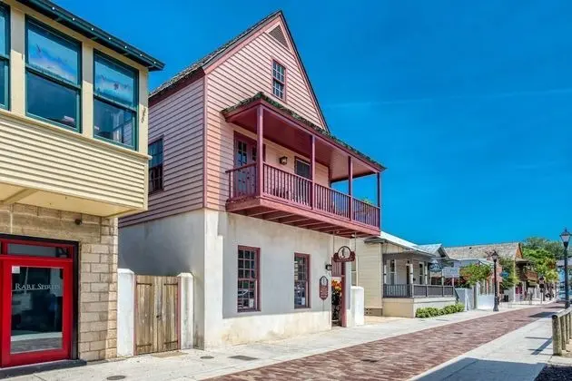 Apart Daire (64 Hypolita Street)