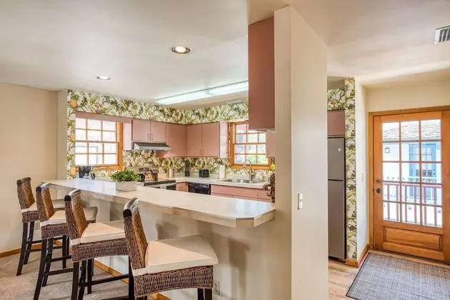 Apart Daire (64 Hypolita Street)