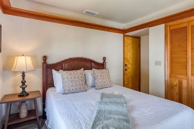 Apart Daire (64 Hypolita Street)