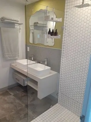 Deluxe Büyük Yataklı Tek Kişilik Oda, Balkon, Deniz Manzaralı
