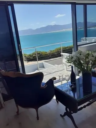 Luxury Tek Büyük Yataklı Oda, Balkon, Deniz Manzaralı