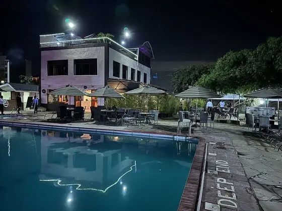 Deluxe İki Ayrı Yataklı Oda, Bahçe Manzaralı