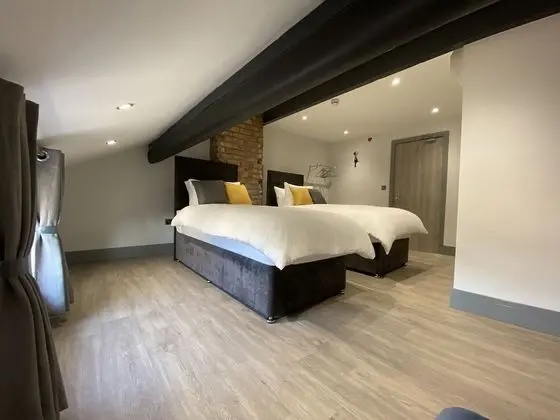 Deluxe Tek Büyük veya İki Ayrı Yataklı Oda