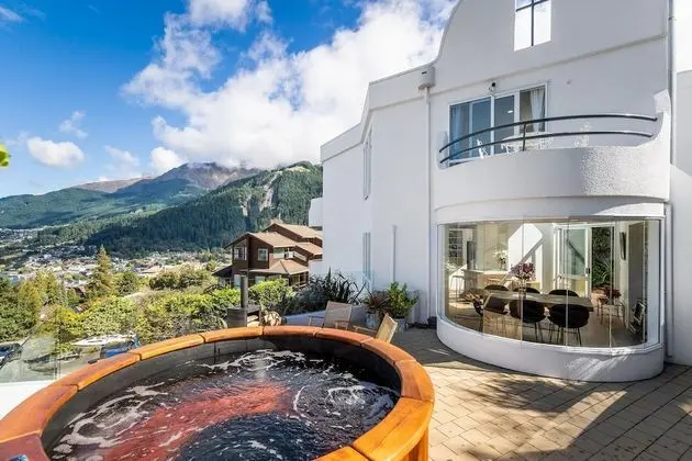 Deluxe Villa