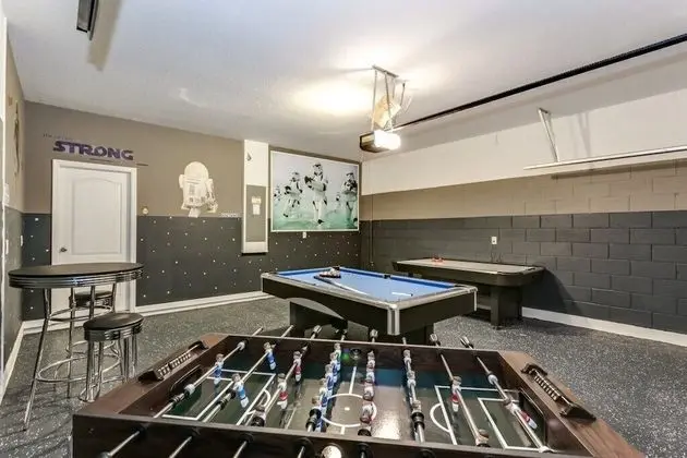Villa (7028OAKWOOD)
