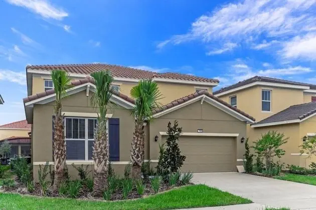 Villa (7028OAKWOOD)