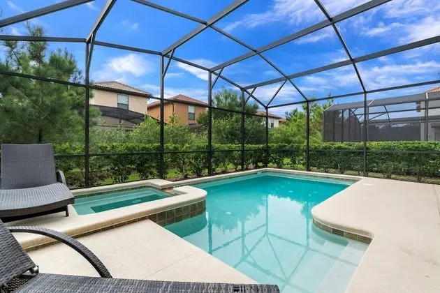 Villa (5481SOLCIR)