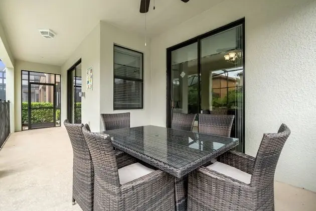 Villa (5481SOLCIR)
