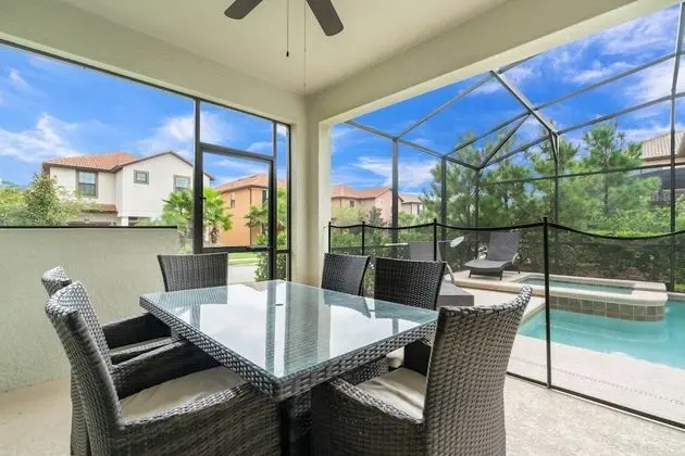 Villa (5481SOLCIR)